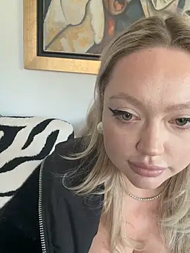 misstitmouseofficial online show from February 28, 2026, 1:23 pm