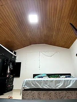 Alina0 online show from October 15, 2025, 4:18 pm