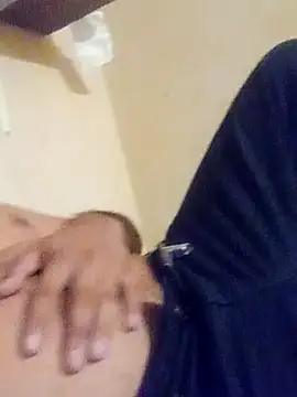 125Delfin90 online show from October 6, 2025, 3:04 am