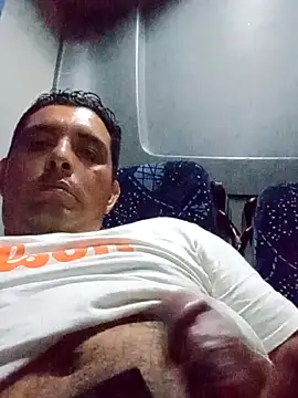 125Delfin90 online show from November 11, 2025, 2:33 am