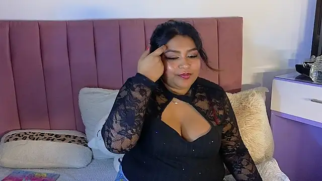 Hela Collins online show from April 11, 2026, 7:45 am