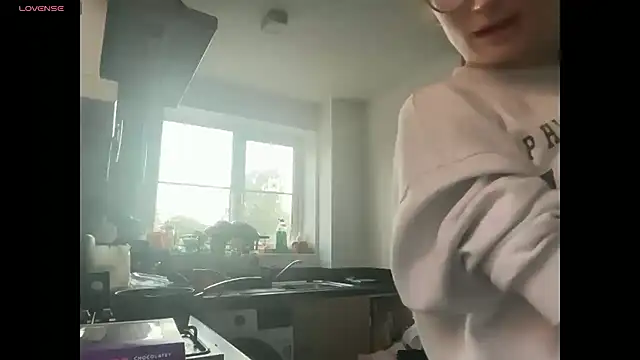 harleyblair online show from September 24, 2025, 5:16 pm