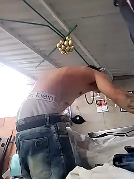 Tussi-amor online show from November 7, 2025, 6:19 pm