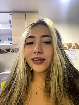  ManuVeelez online show from September 9, 2025, 2:55 am