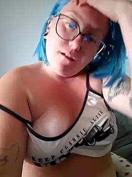 Snapshot of lablonde2025 chatting on September 16, 2025, 9:10 am lablonde2025 online show from September 16, 2025, 9:10 am