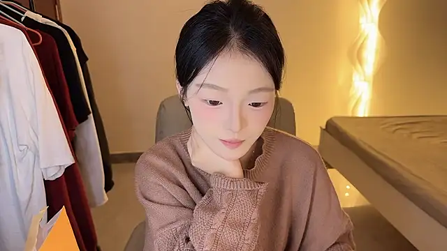 Snapshot of Robin-o3 chatting on October 12, 2025, 8:52 pm Robin-o3 online show from October 12, 2025, 8:52 pm