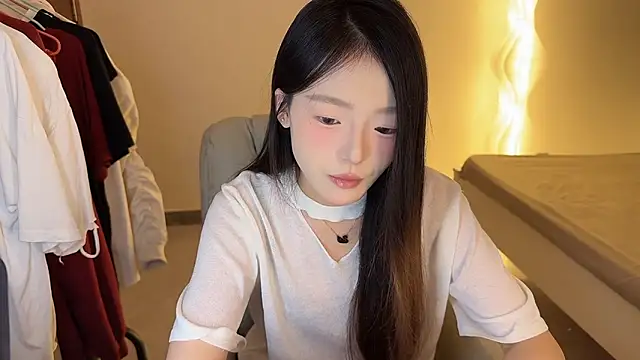 Snapshot of Robin-o3 chatting on October 15, 2025, 6:08 pm Robin-o3 online show from October 15, 2025, 6:08 pm