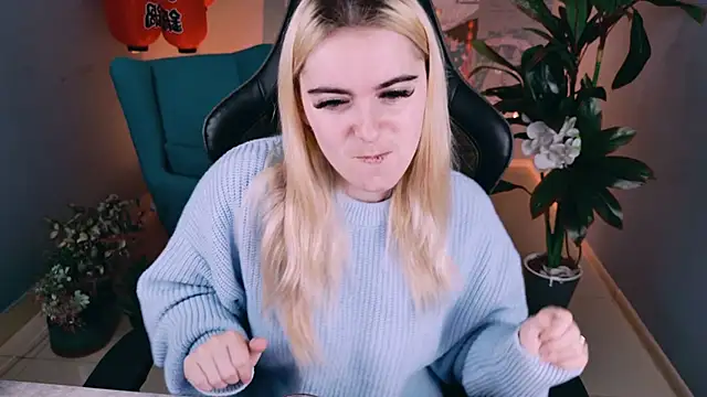 Stef Nicks online show from September 25, 2025, 5:22 am