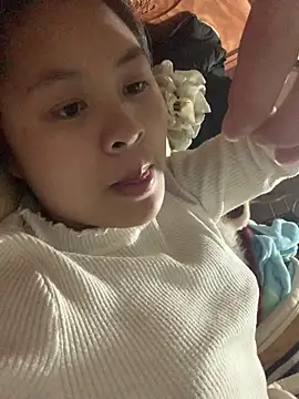 NhuFox online show from February 22, 2026, 2:24 am