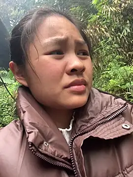 NhuFox online show from March 6, 2026, 10:34 am