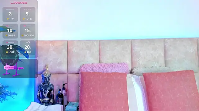 KarolBlanco online show from October 15, 2025, 7:03 pm