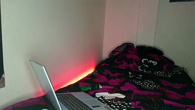 Snapshot of Adsley_ass chatting on October 2, 2025, 8:05 pm Adsley ass online show from October 2, 2025, 8:05 pm