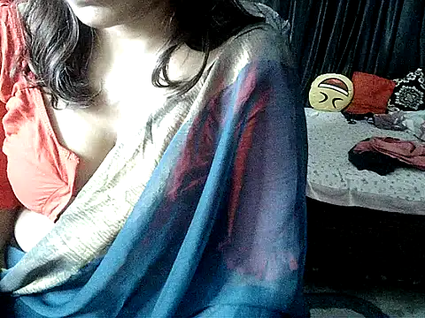 Anaconda-Mall online show from October 8, 2025, 3:53 pm