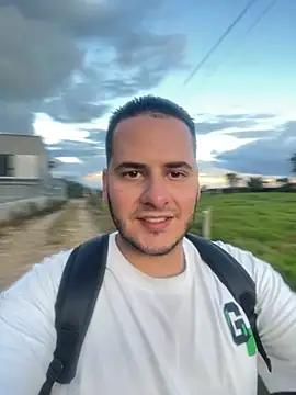 Snapshot of Pablo_EscobarGomez chatting on May 3, 2026, 11:00 pm Pablo EscobarGomez online show from May 3, 2026, 11:00 pm