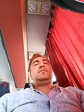 Snapshot of mert0359 chatting on September 24, 2025, 1:25 pm mert0359 online show from September 24, 2025, 1:25 pm