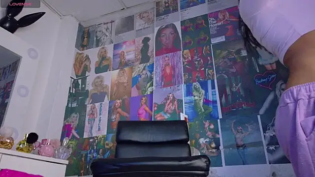 Mistileav online show from March 13, 2026, 7:09 pm