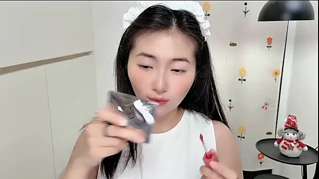 Rosalind xixi online show from April 7, 2026, 12:05 pm