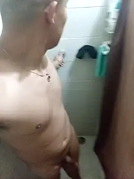 Tupapasiitooo online show from April 6, 2026, 5:19 am