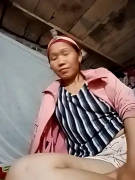 TinTin321 online show from October 7, 2025, 11:40 am