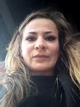 Snapshot of IsabellaEtha chatting on October 22, 2025, 6:13 am IsabellaEtha online show from October 22, 2025, 6:13 am