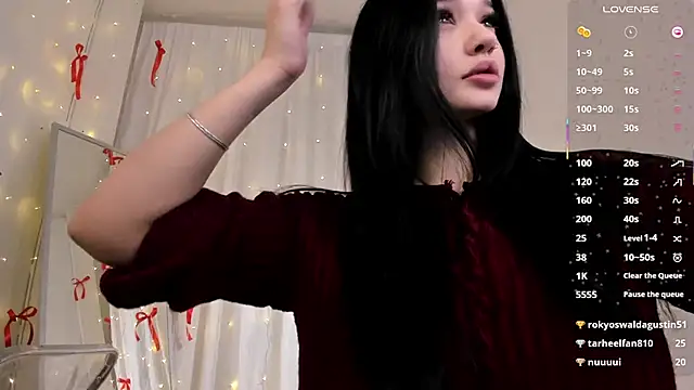 Snapshot of amy_doessss chatting on December 3, 2025, 6:28 pm amy doessss online show from December 3, 2025, 6:28 pm