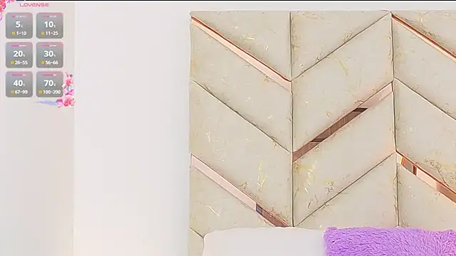 AlanaDoll online show from November 20, 2025, 3:23 pm