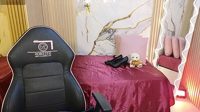 Lexy tay online show from February 19, 2026, 12:01 pm