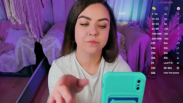 ashton heidii online show from September 23, 2025, 10:13 pm