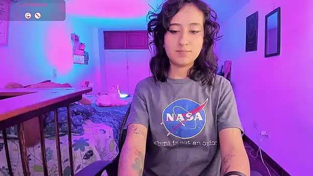 Snapshot of atenea_dragon__ chatting on September 9, 2025, 8:30 pm atenea dragon online show from September 9, 2025, 8:30 pm