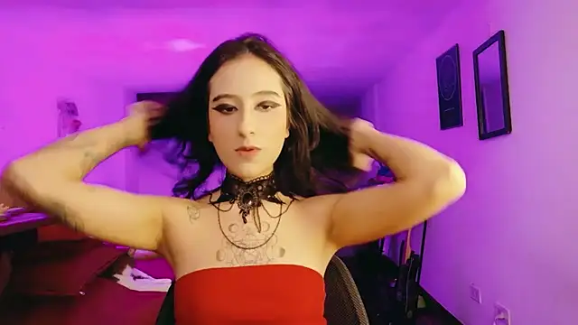 Snapshot of atenea_dragon__ chatting on January 5, 2026, 9:51 pm atenea dragon online show from January 5, 2026, 9:51 pm