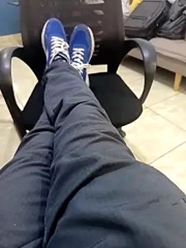 Snapshot of Hugopingonasa2024 chatting on February 11, 2026, 9:20 pm Hugopingonasa2024 online show from February 11, 2026, 9:20 pm