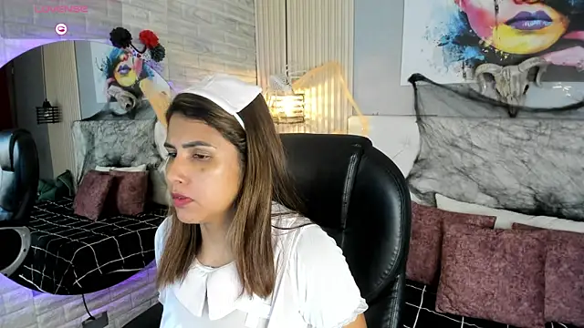 scarletbaker  online show from October 22, 2025, 1:33 pm