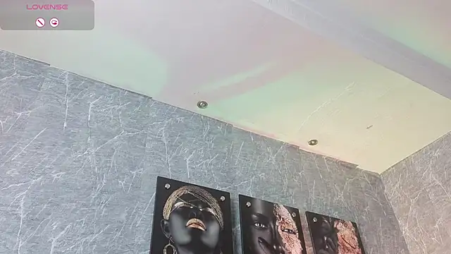 scarletbaker  online show from March 26, 2026, 12:44 pm