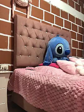 Rachellcooperrr online show from February 23, 2026, 10:40 pm