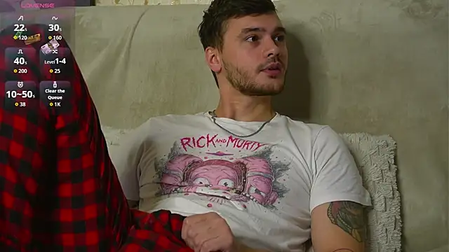 Snapshot of johnstoneisland chatting on October 12, 2025, 6:51 pm johnstoneisland online show from October 12, 2025, 6:51 pm