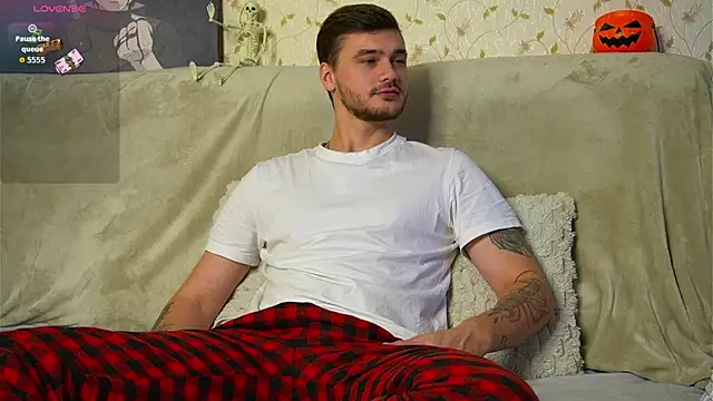 Snapshot of johnstoneisland chatting on October 17, 2025, 8:06 am johnstoneisland online show from October 17, 2025, 8:06 am