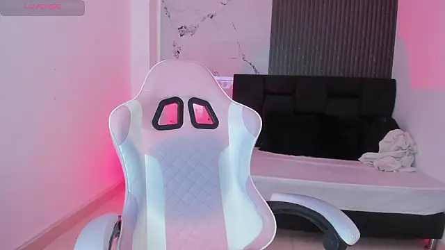 chloesagee online show from March 4, 2026, 10:16 pm