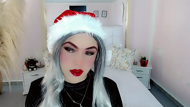 nathalialoes1 online show from December 13, 2025, 8:14 pm