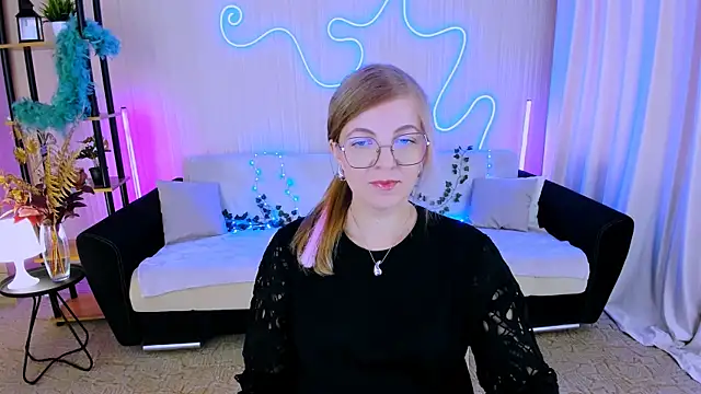 YourUniverser online show from September 26, 2025, 9:57 am