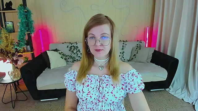 YourUniverser online show from December 2, 2025, 9:36 am