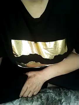 zerdaliii online show from March 3, 2026, 1:50 pm