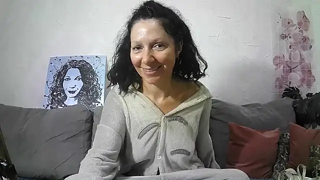 Snapshot of ValleriWind chatting on April 23, 2026, 9:28 pm ValleriWind online show from April 23, 2026, 9:28 pm