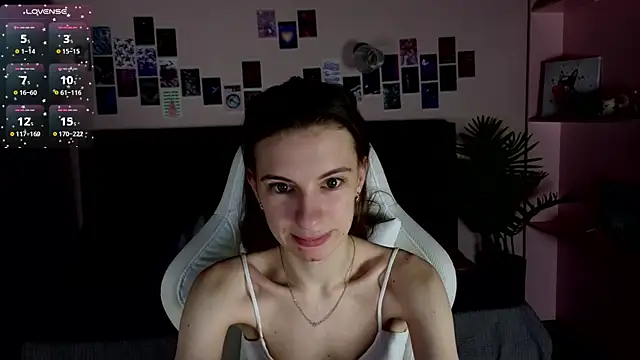 kaleriyaa  online show from November 15, 2025, 1:25 am