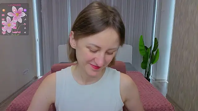 LuluChiiii online show from February 8, 2026, 11:13 am