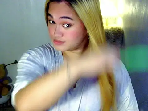 Annierose ts online show from April 4, 2026, 1:26 am