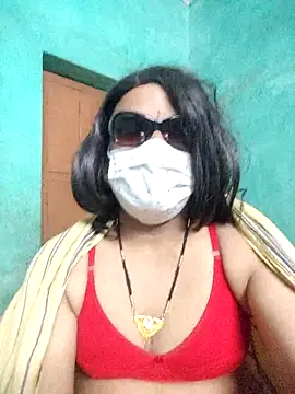hot silkkol online show from April 9, 2026, 7:52 pm