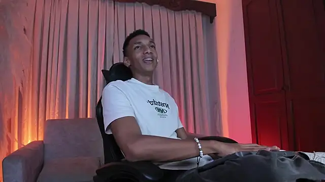 JulienSaint online show from January 11, 2026, 10:42 am