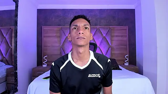 JulienSaint online show from February 5, 2026, 11:59 am