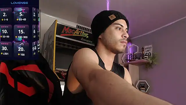 Bastian MCcormick online show from September 10, 2025, 12:05 pm