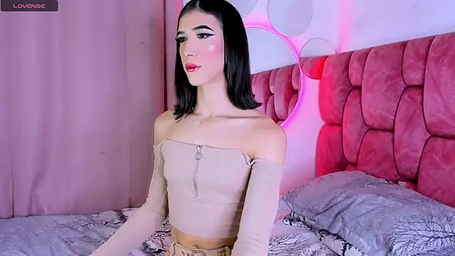 Snapshot of fhalon_foxxxys_ chatting on November 18, 2025, 8:08 am fhalon foxxxys online show from November 18, 2025, 8:08 am